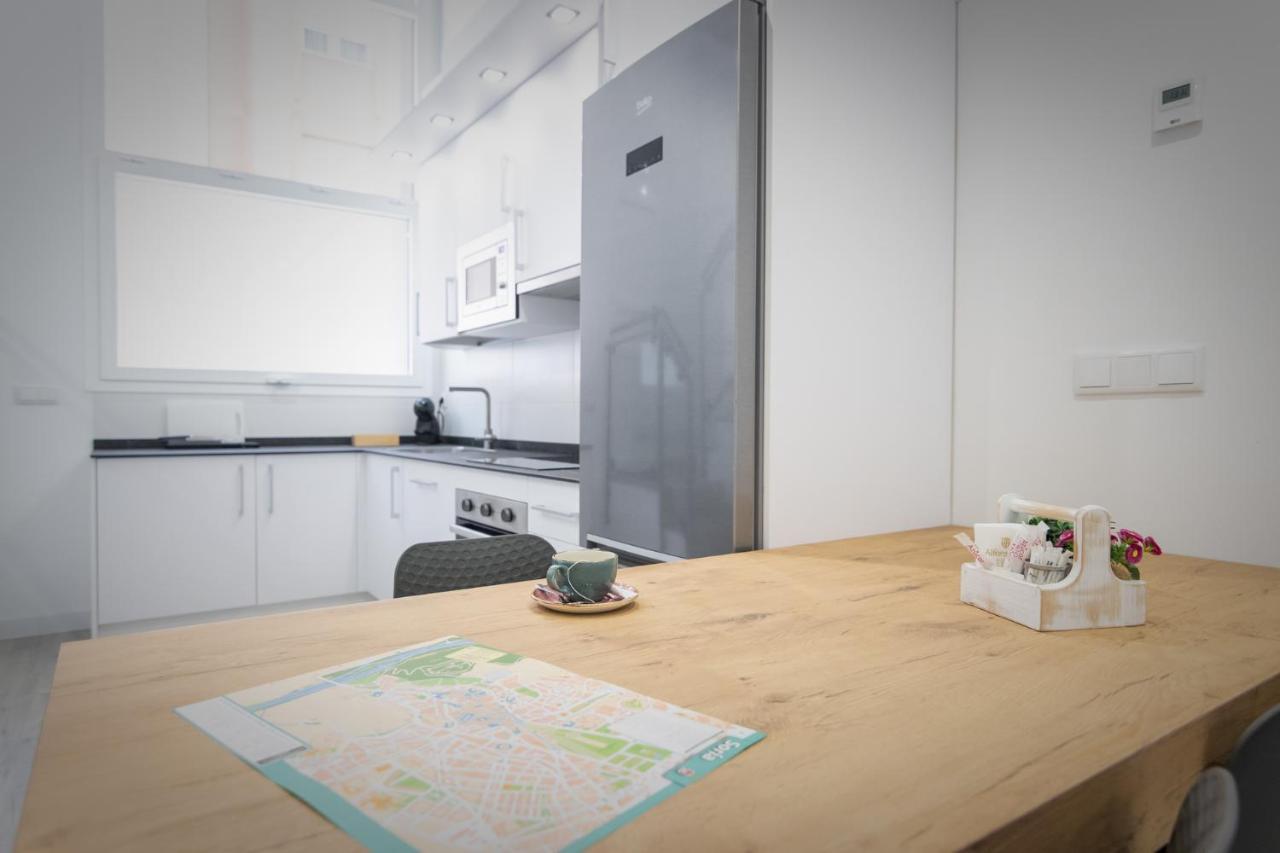 Apartamentos Soria Suites Exteriör bild